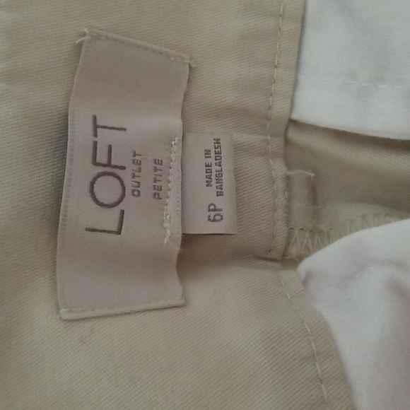 LOFT original crop beige tan khaki pants sz 6P - Picture 2 of 6